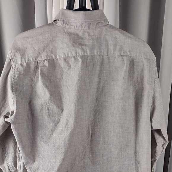 Izod Men's Light Brown, Mocha 100% Cotton Button Down Dress Shirt. Size Medium - Picture 4 of 12
